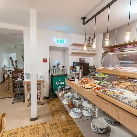 Nocleg ze śniadaniem Max Summercard Included