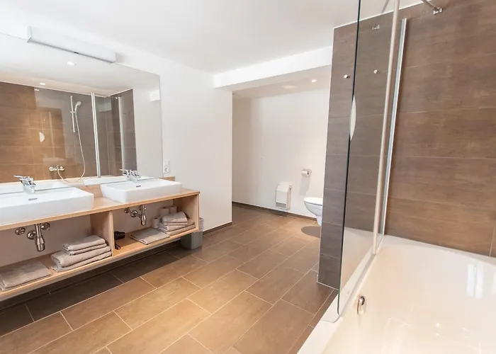 Bed & Breakfast Max Summercard Included 3*