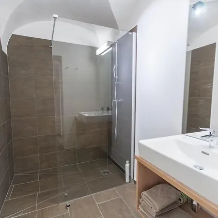 Bed & Breakfast Max Summercard Included 3*